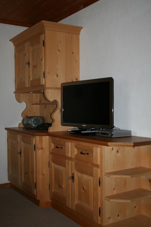 Apartamento Hus Pravis Klosters Exterior foto