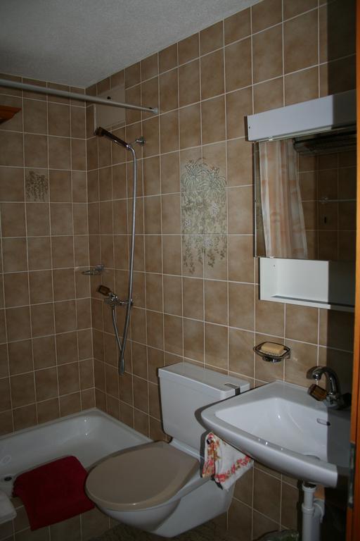 Apartamento Hus Pravis Klosters Exterior foto