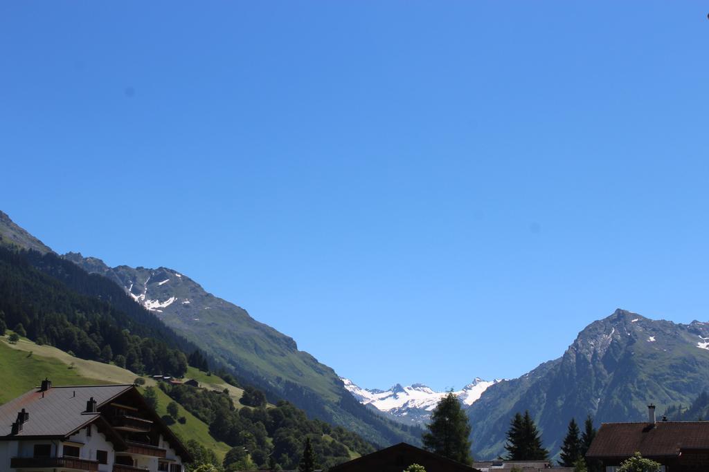 Apartamento Hus Pravis Klosters Exterior foto